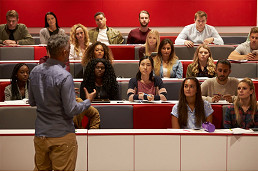 Top Australian universities are pushing back on a government cap on international students