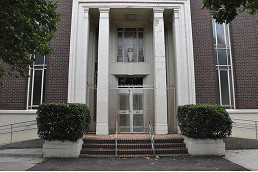 Veterans’ arts group slams government over inaction at 310 St Kilda Rd