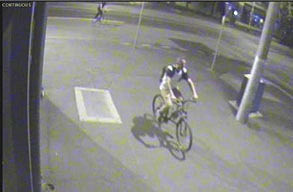 Police seek violent robbers